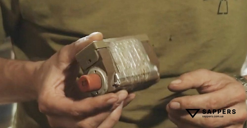 Міна МЛ-8. Кадр з відео Президентської бригади.