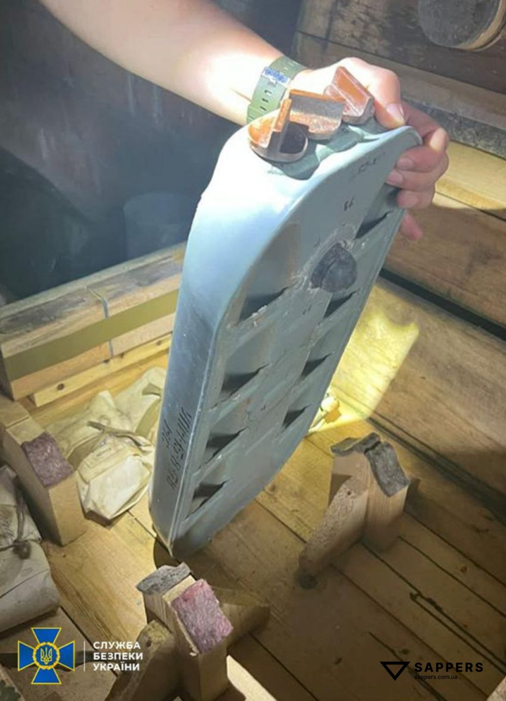 Міна УПМ, виявлена СБУ в російському схроні в м. Херсон