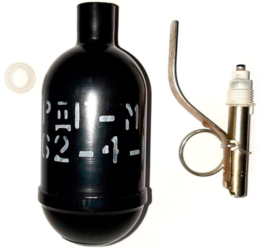 Граната РДГ-М. Корпус, пробка і запал окремо.